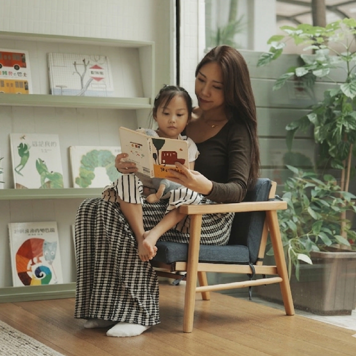 Weaning Table & Chair Set